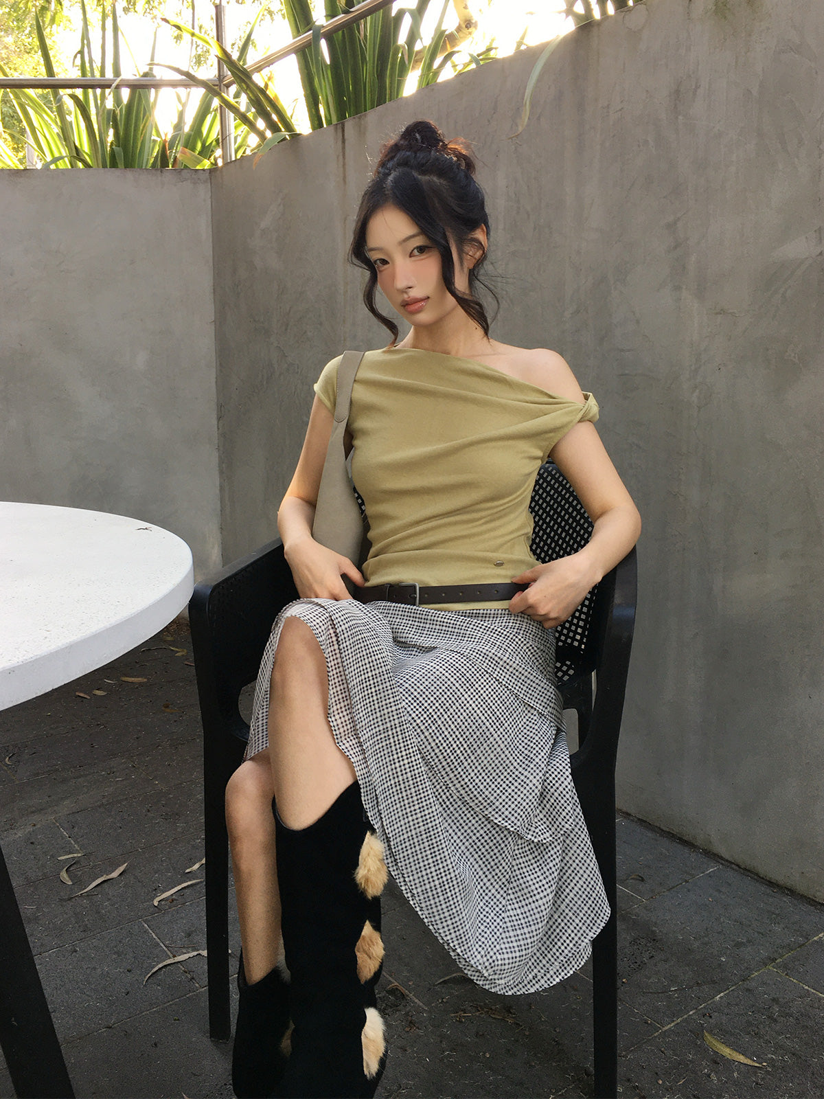 Mete Twisted Asymmetrical Off-Shoulder T-Shirt