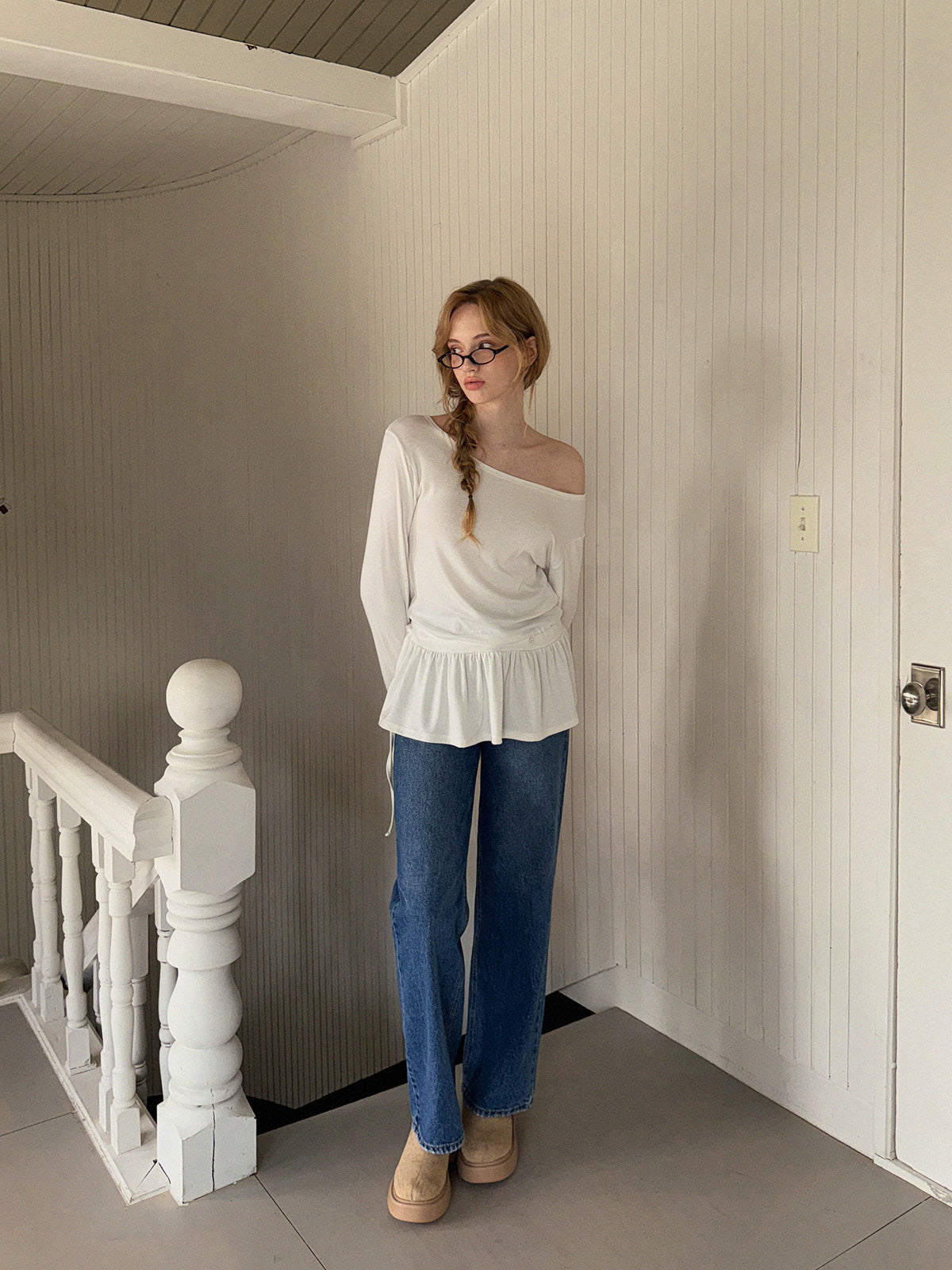 Double-Fin Frill Off-Shoulder Long Sleeve Tee