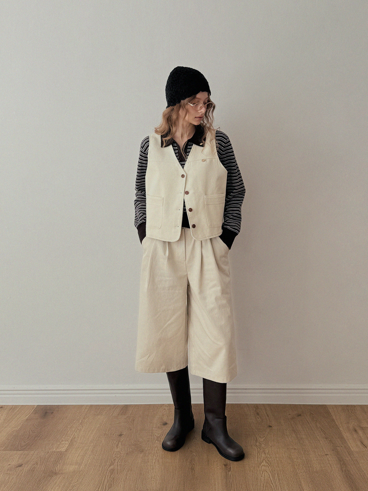 Ulzen Corduroy Pintuck Bermuda Pants