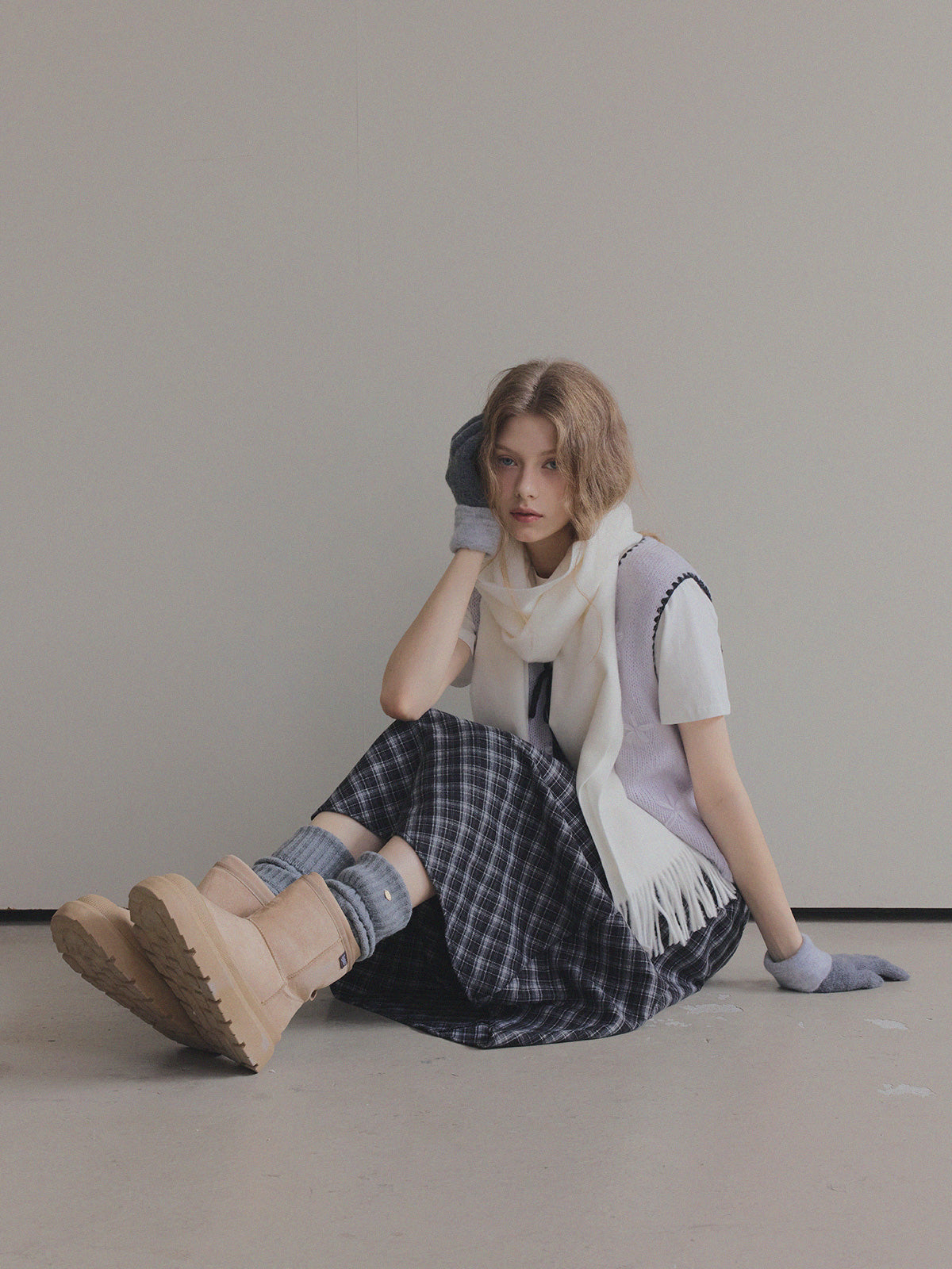 【TWEE】Pfund Color-Block Strap Flower Knit Vest