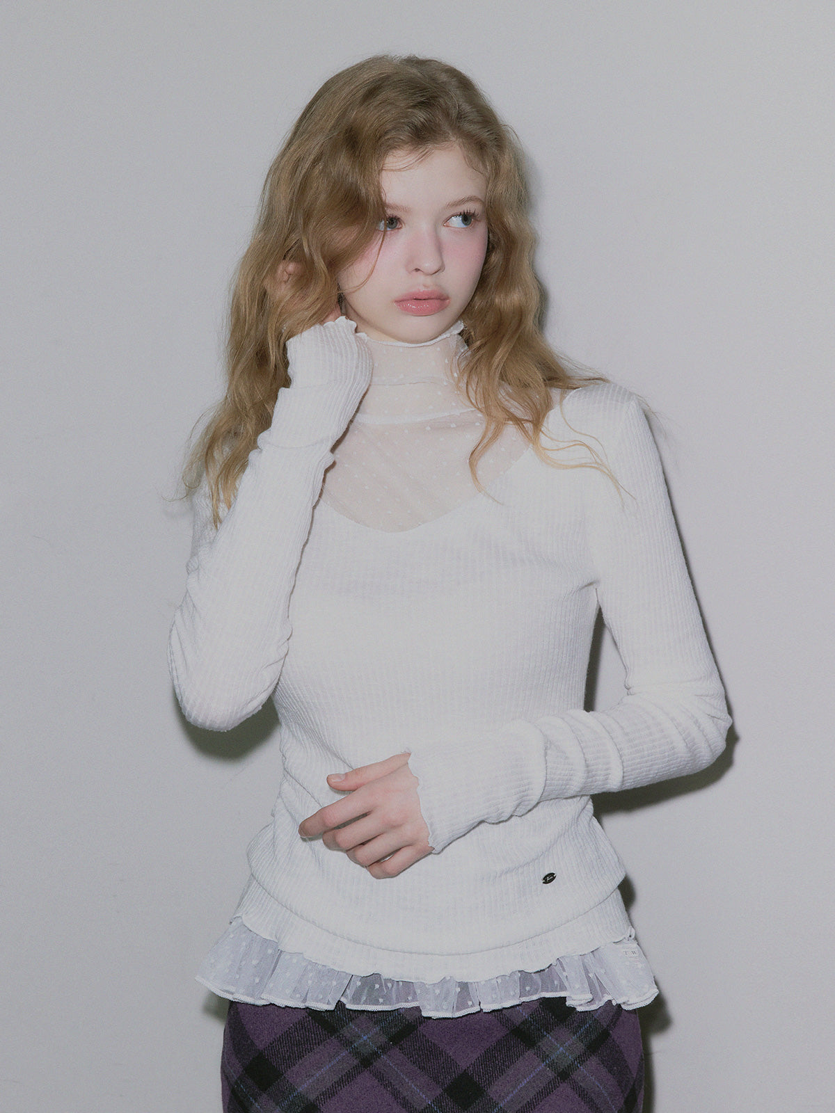 Netin V-Neck Shirred Long Sleeve Tee