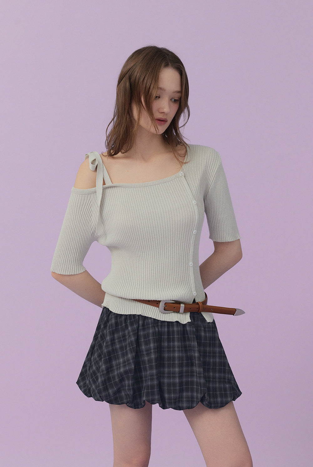 Inlove Asymmetric Off-Shoulder Short-Sleeve Knit