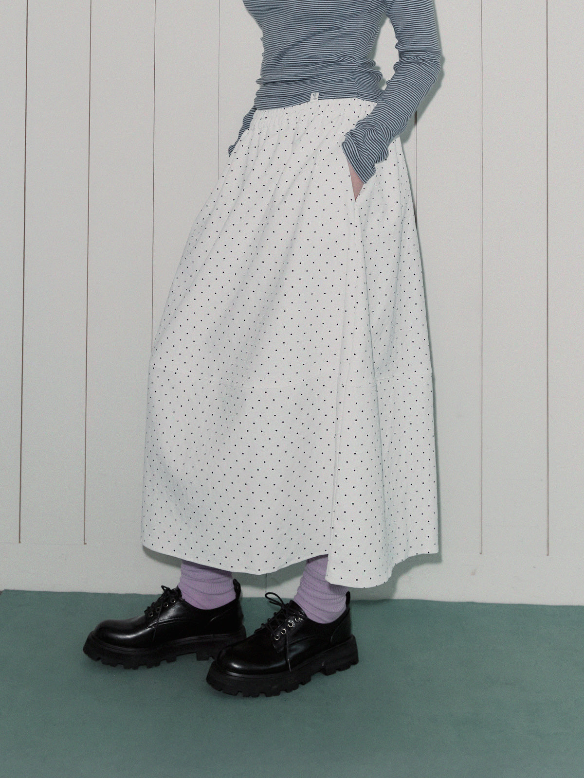 Des Dot Banded Flare Long Skirt
