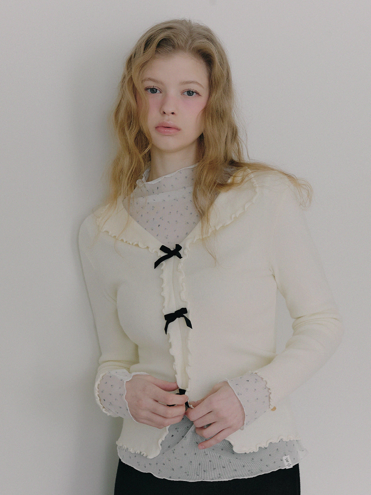 Newb Ribbon Frill Knit Top