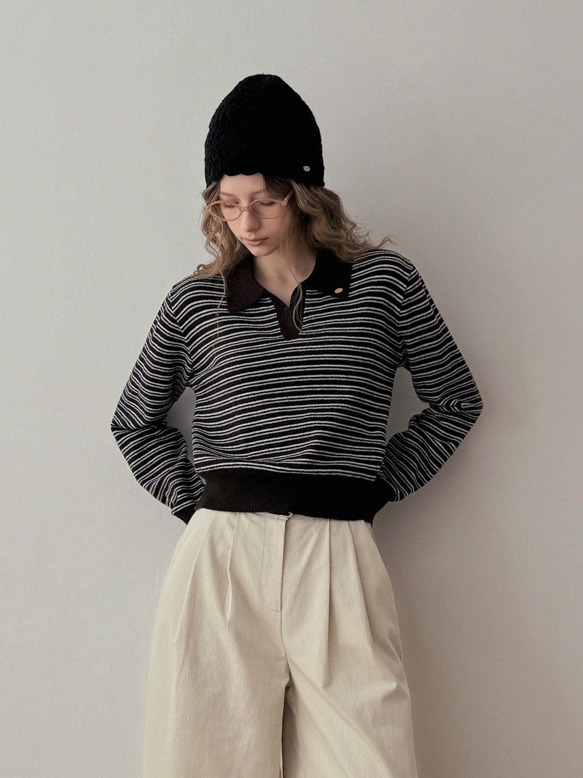 Stun Stripe Collar Long Sleeve Knit