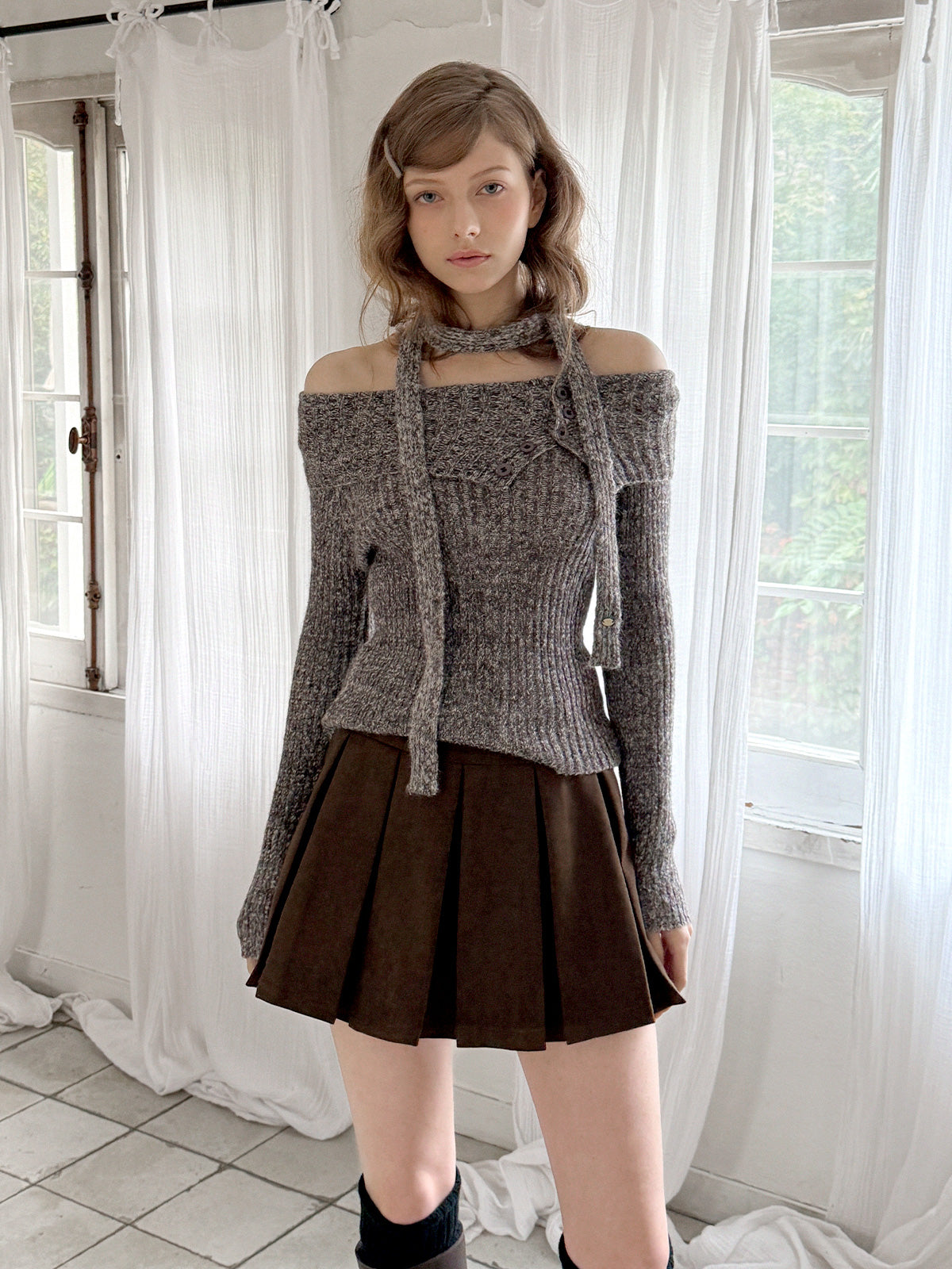 Apode Suede Pleated Mini Skirt (with Belt)