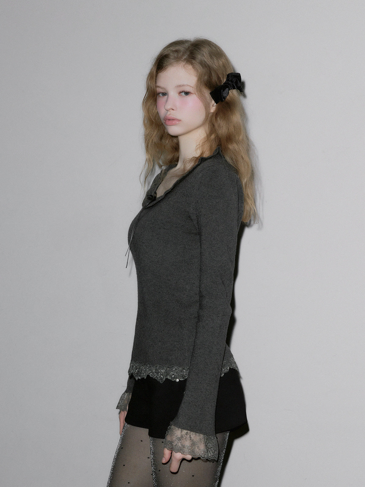 BEAR Frill Lace Ribbon Knit Top