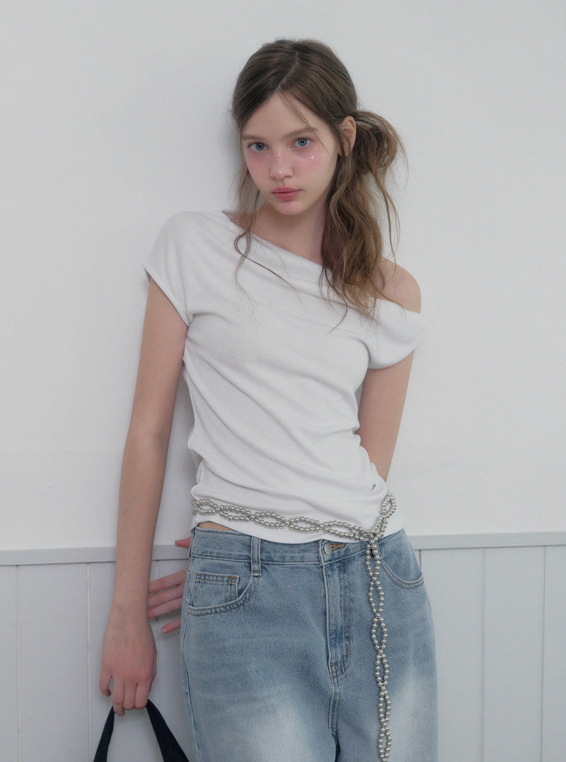 [TWEE] Mete Twisted Asymmetrical Off-Shoulder T-Shirt