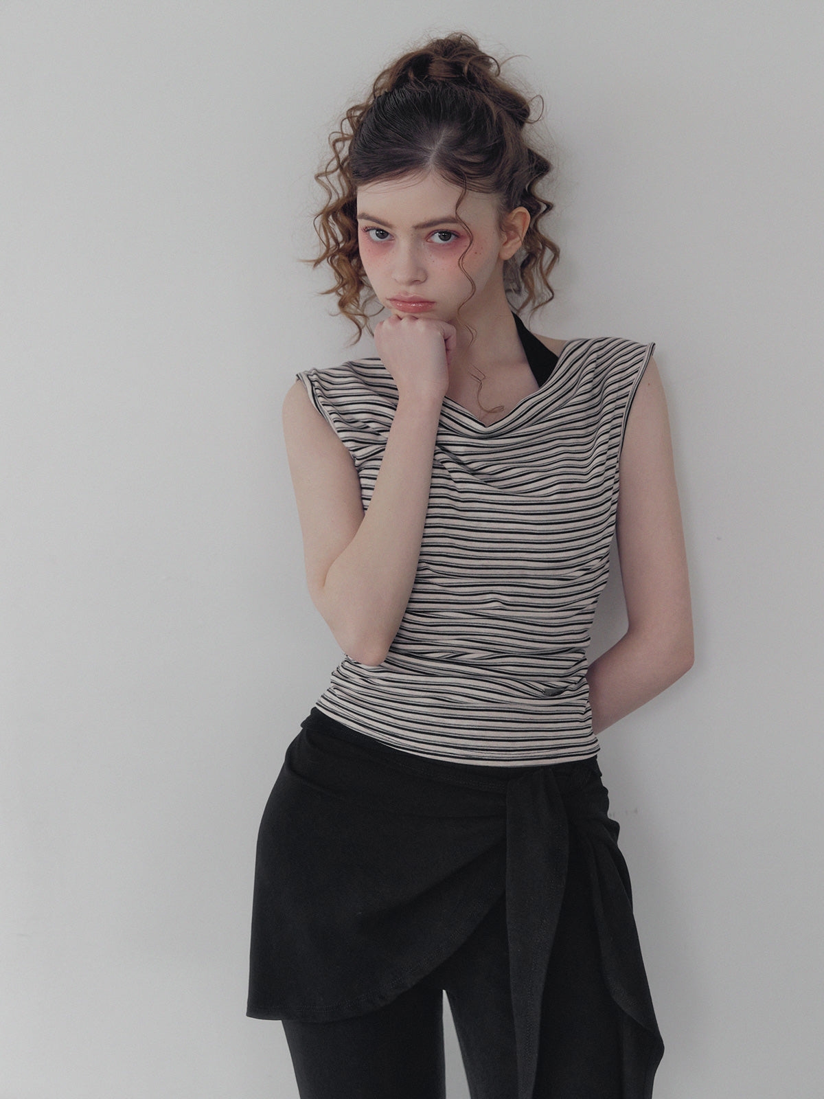 [TWEE] Edlen Halter Layered T-Shirt