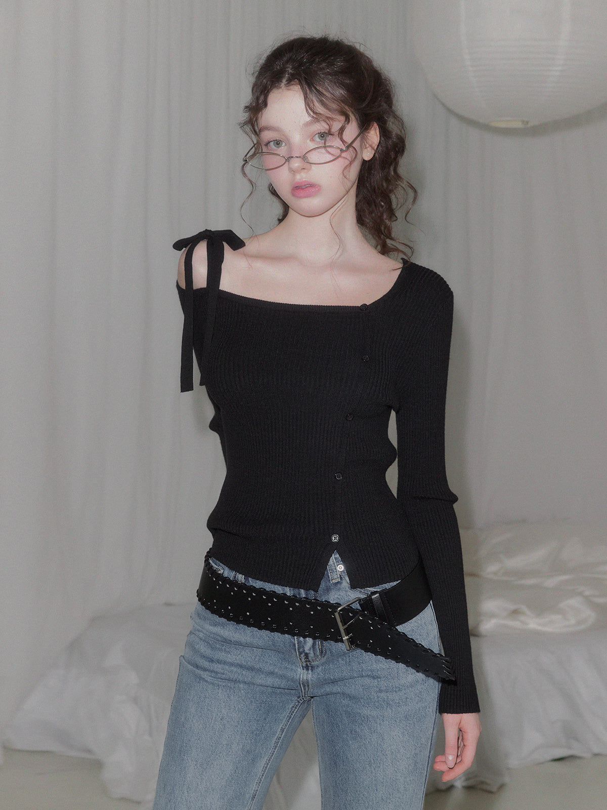 [TWEE] Morica Asym Off-Shoulder Long Sleeve Knit