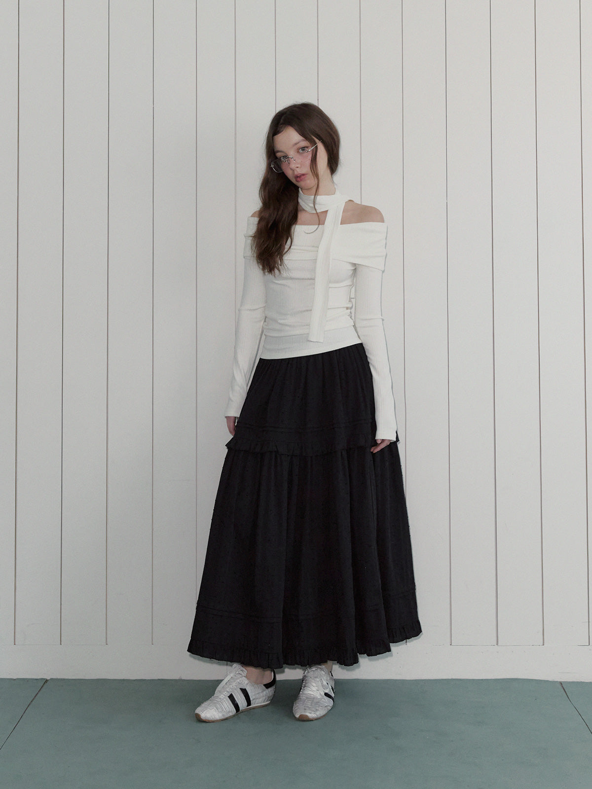 [TWEE] Riden Off-Shoulder Long Sleeve Tee (Strap Set)