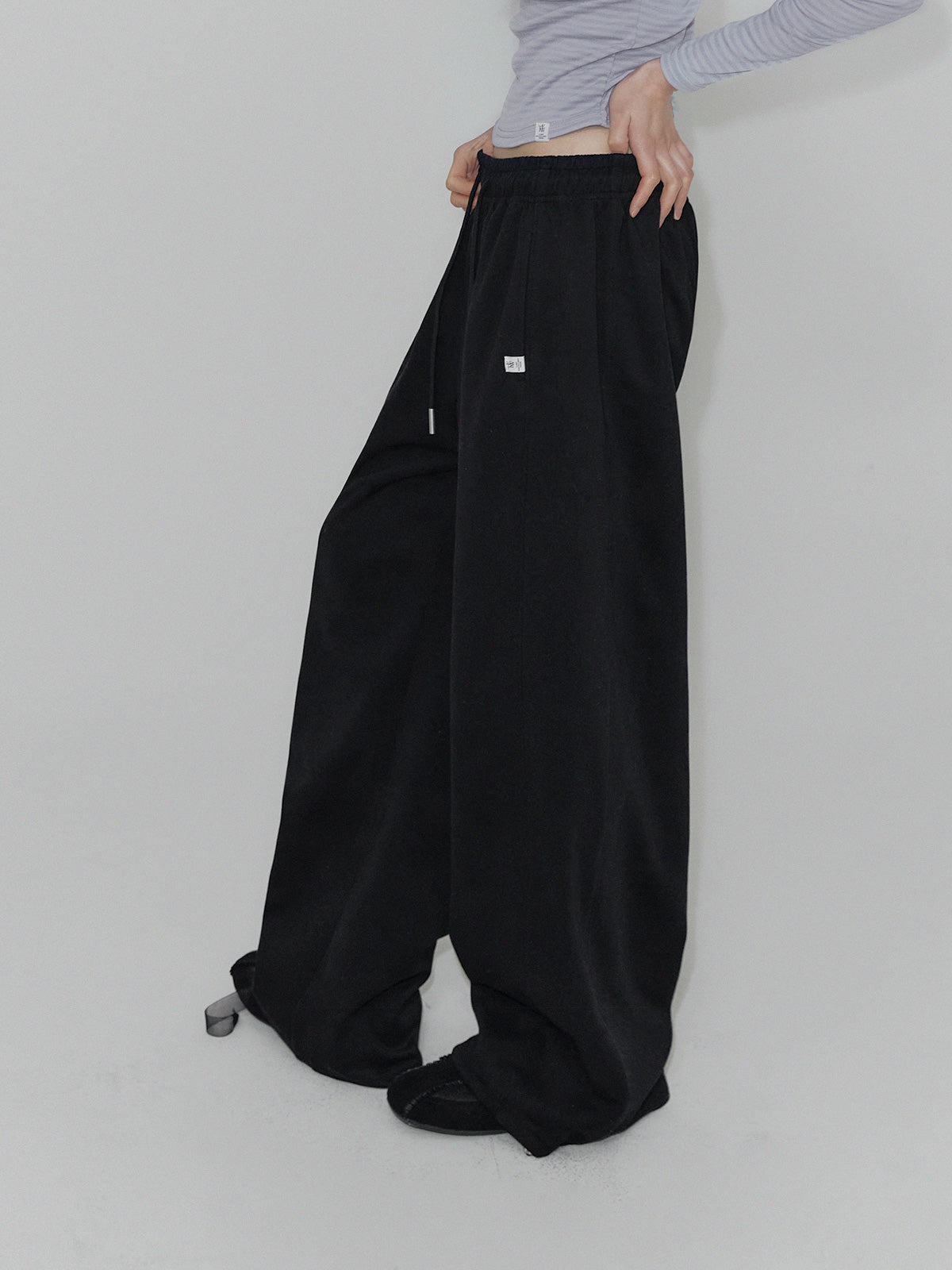 [TWEE] Forden Basic Lange Sweatpants mit beidseitigem Bund