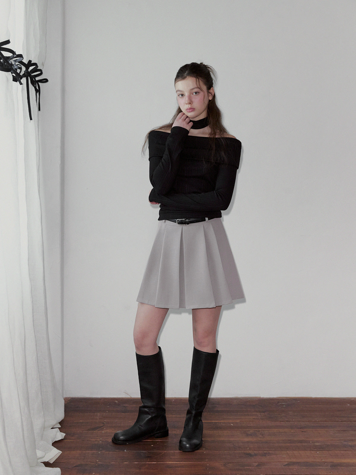 [TWEE] Riden Off-Shoulder Long Sleeve Tee (Strap Set)
