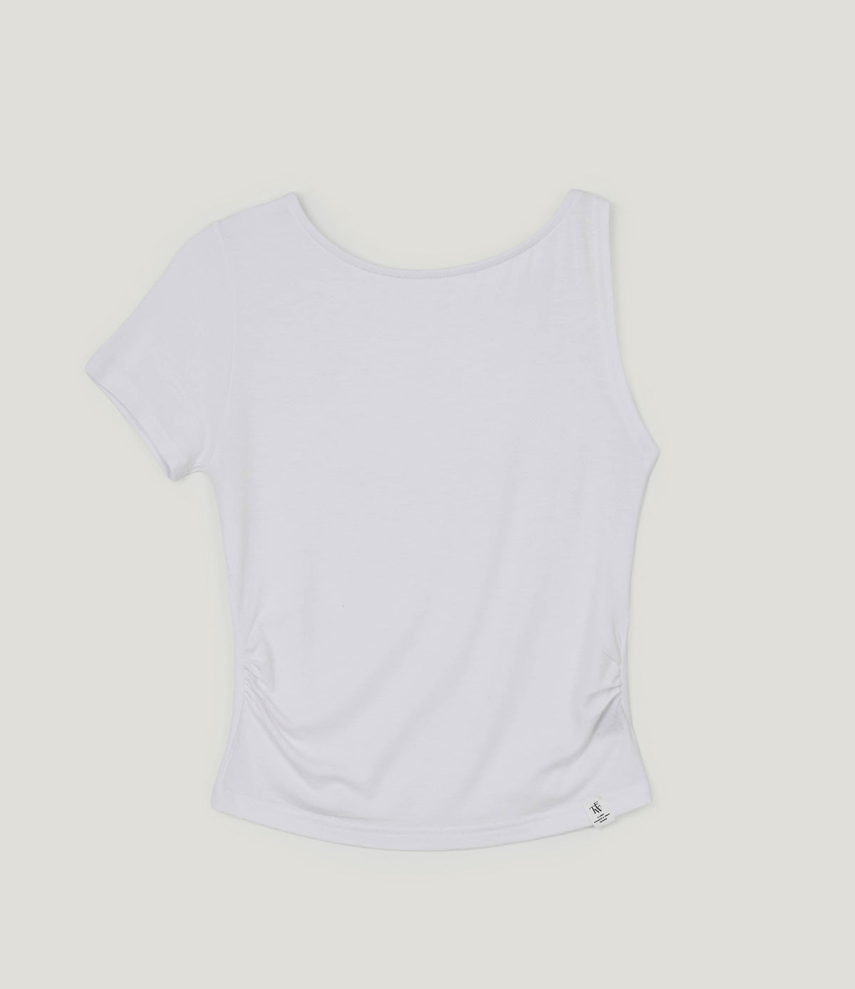 Betizen Asymmetric Twist T-Shirt