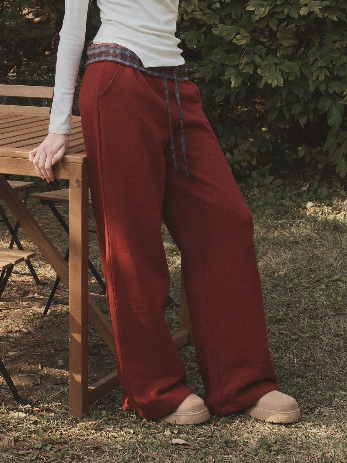 [TWEE] Quần Sweatpants Rộng Phối Màu Jardin Check