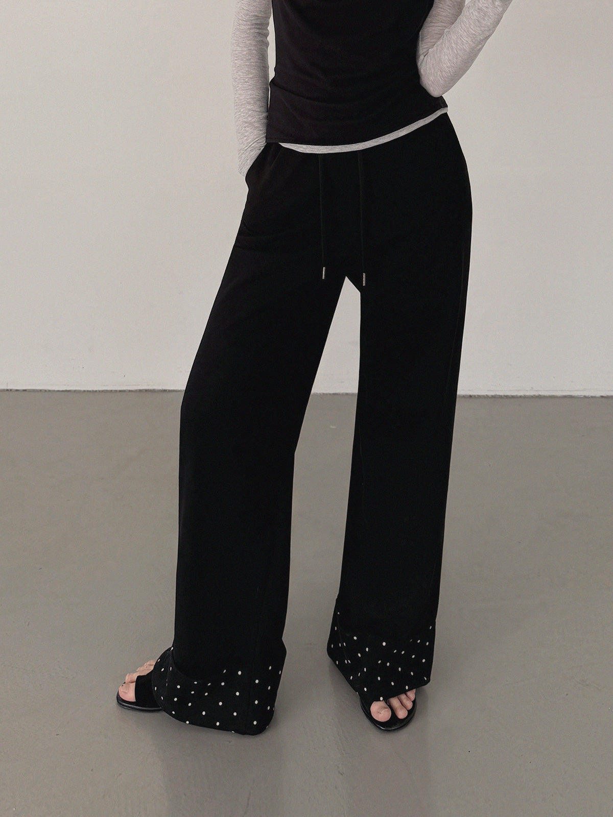 [TWEE] Velco Dot Roll-Up Long Sweatpants