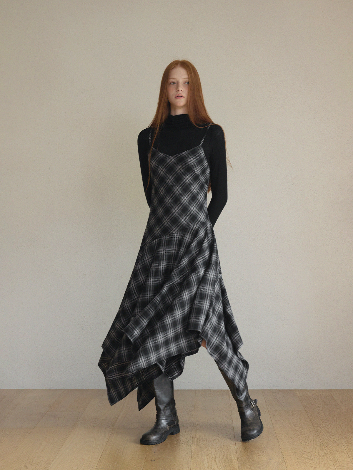 【TWEE】Drea Check Asymmetrical Sleeveless Long Dress