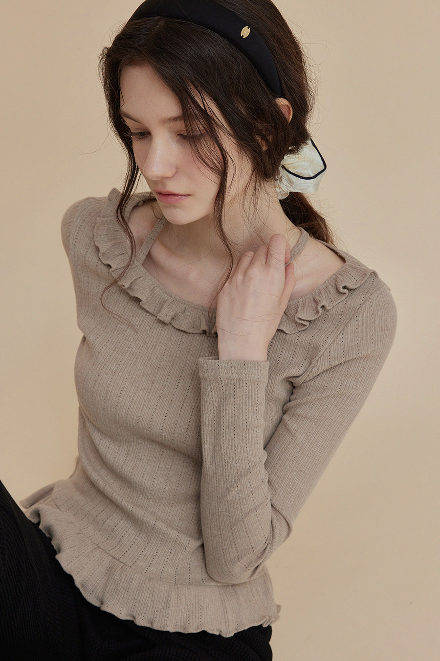 [TWEE] Bulet Halter Ruffle T-Shirt