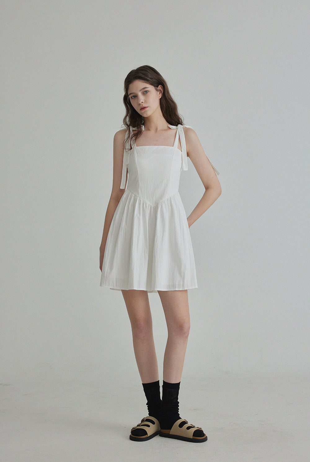 [TWEE] Robe Mini Évasée à Bretelles Tendy