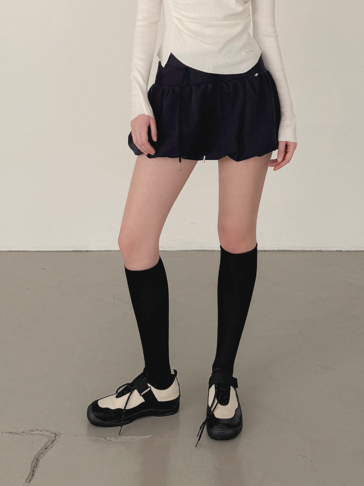 [TWEE] 朋克风大宽腰带泡泡廓形卫衣面料迷你裙