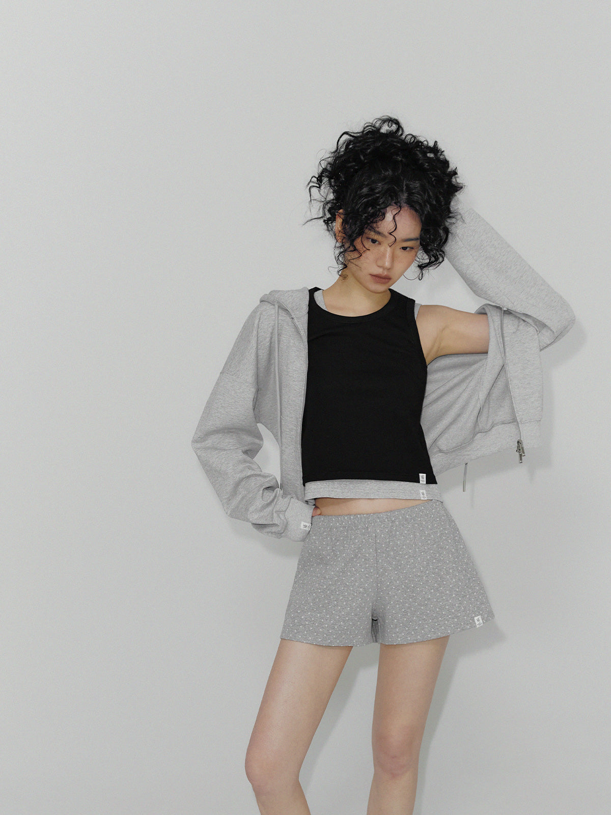 [TWEE] Pratt Basic U-Neck Crop Sleeveless