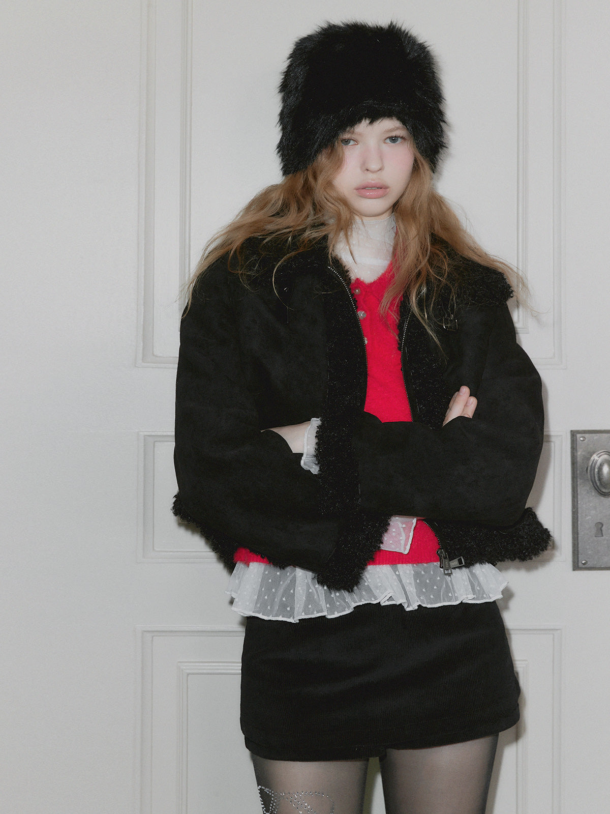 [TWEE] Bear Collar Short Shearling Jumper