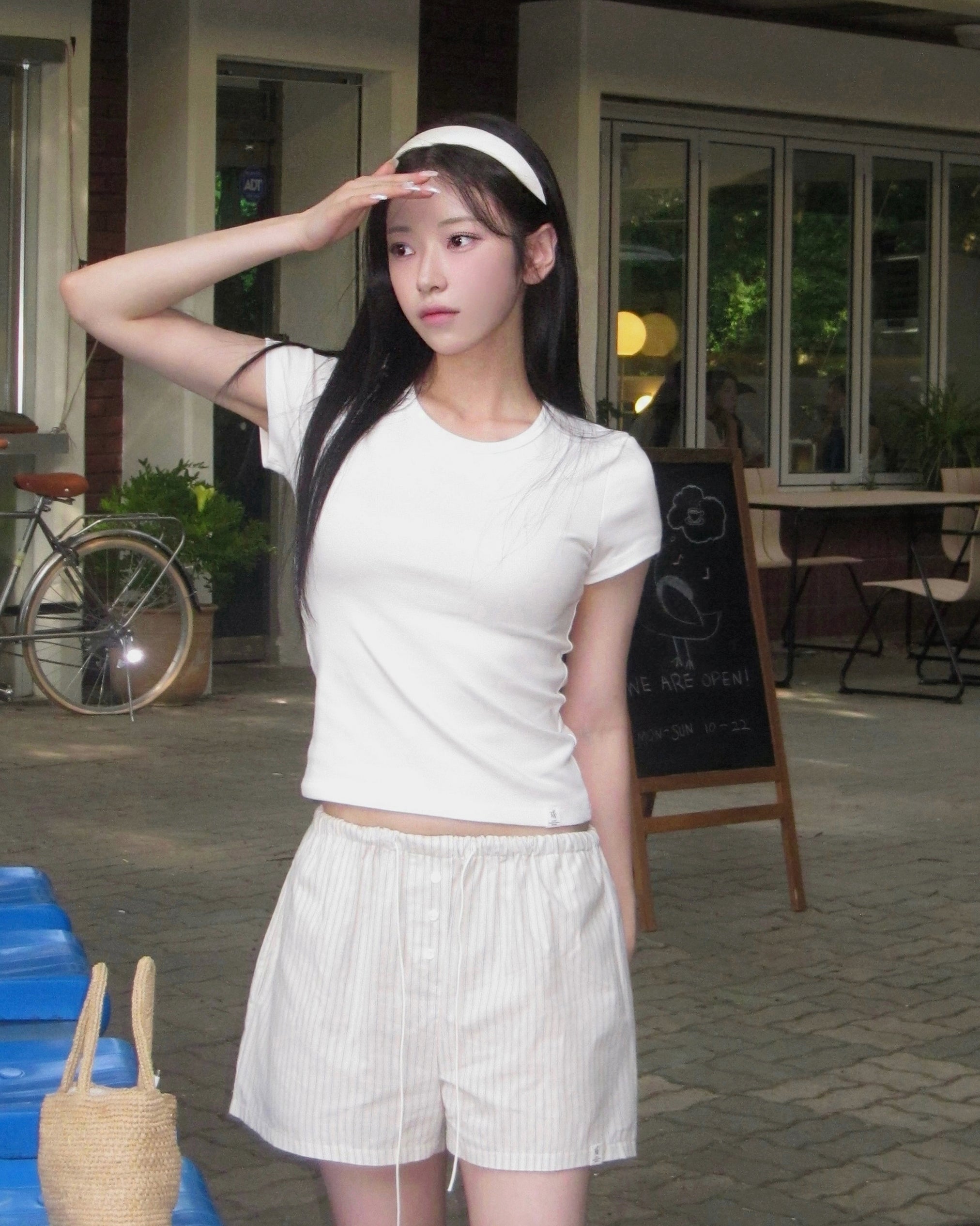 [TWEE] Earlit Basic Round Short-Sleeve T-Shirt