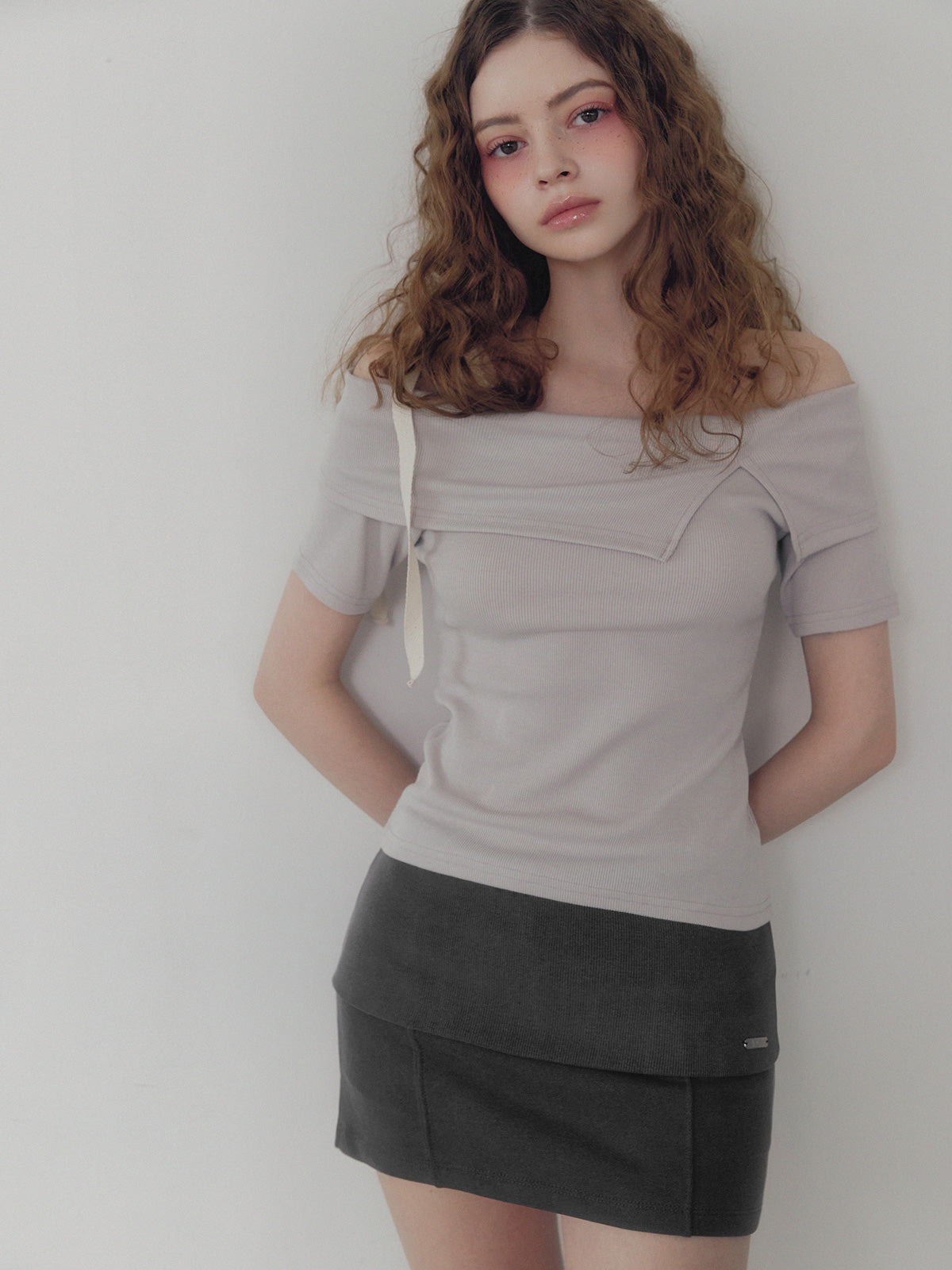 [TWEE] Petit strap one shoulder t-shirt