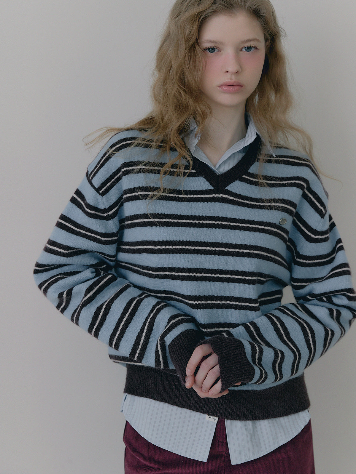 [TWEE] Coder Stripe V-Ausschnitt Stricktop