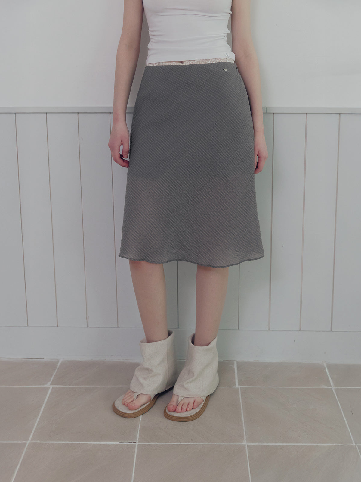 [TWEE] Beret check banding midi skirt