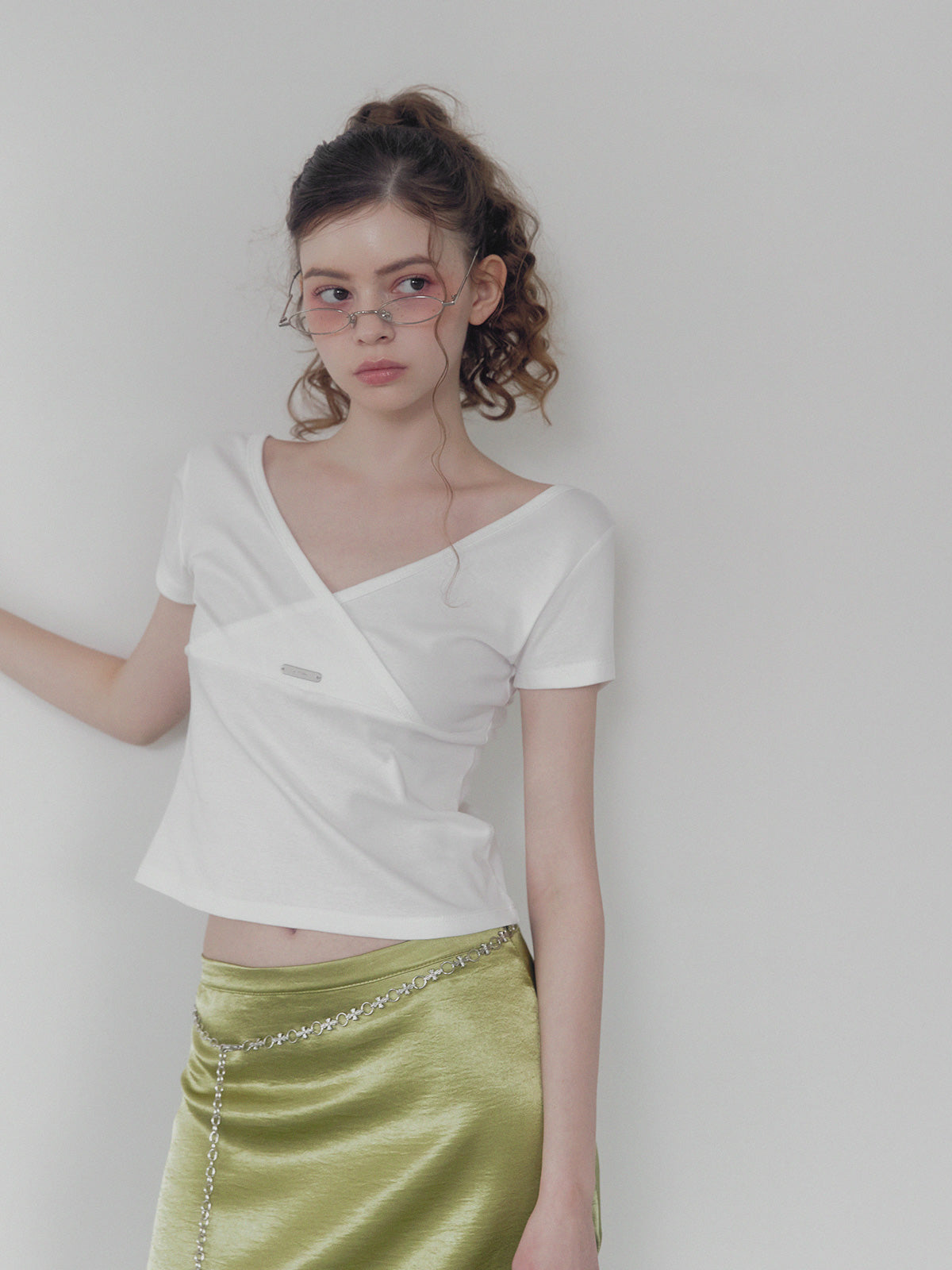 [TWEE] Palet v wrap short sleeve t-shirt