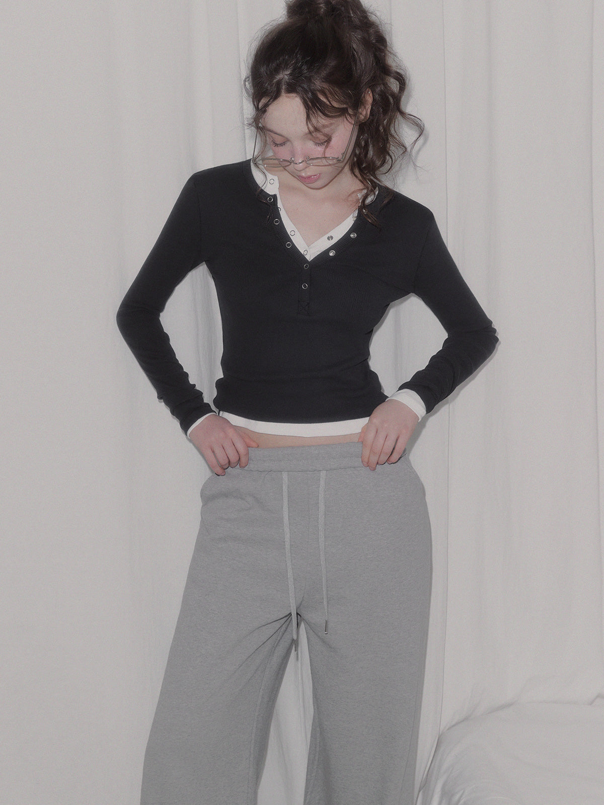 [TWEE] Etem Snap Button Long Sleeve Tee