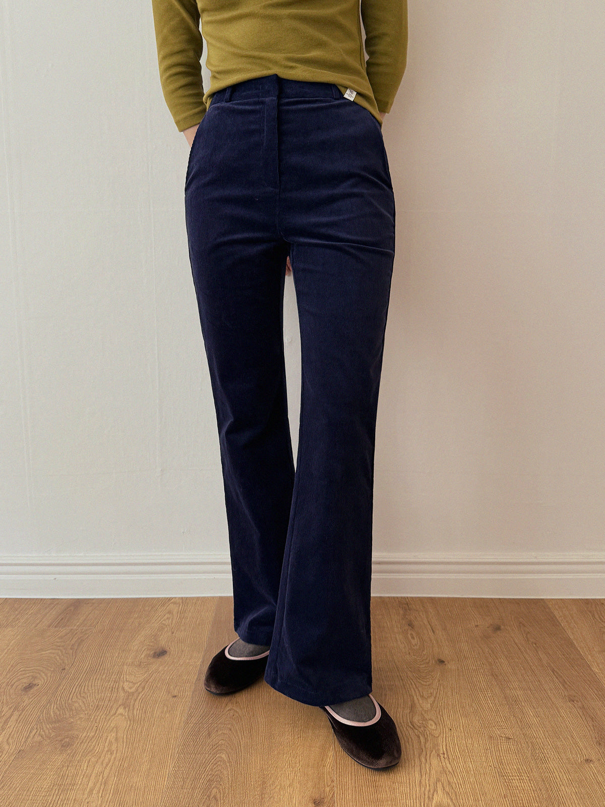 [TWEE] Avern Corduroy Semi Bootcut Long Pants