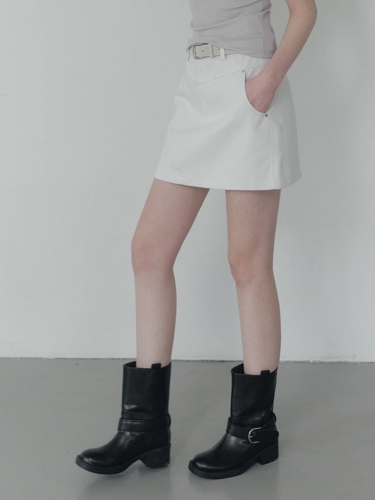 [TWEE] Jeden rivet panel cotton mini skirt (belt set)