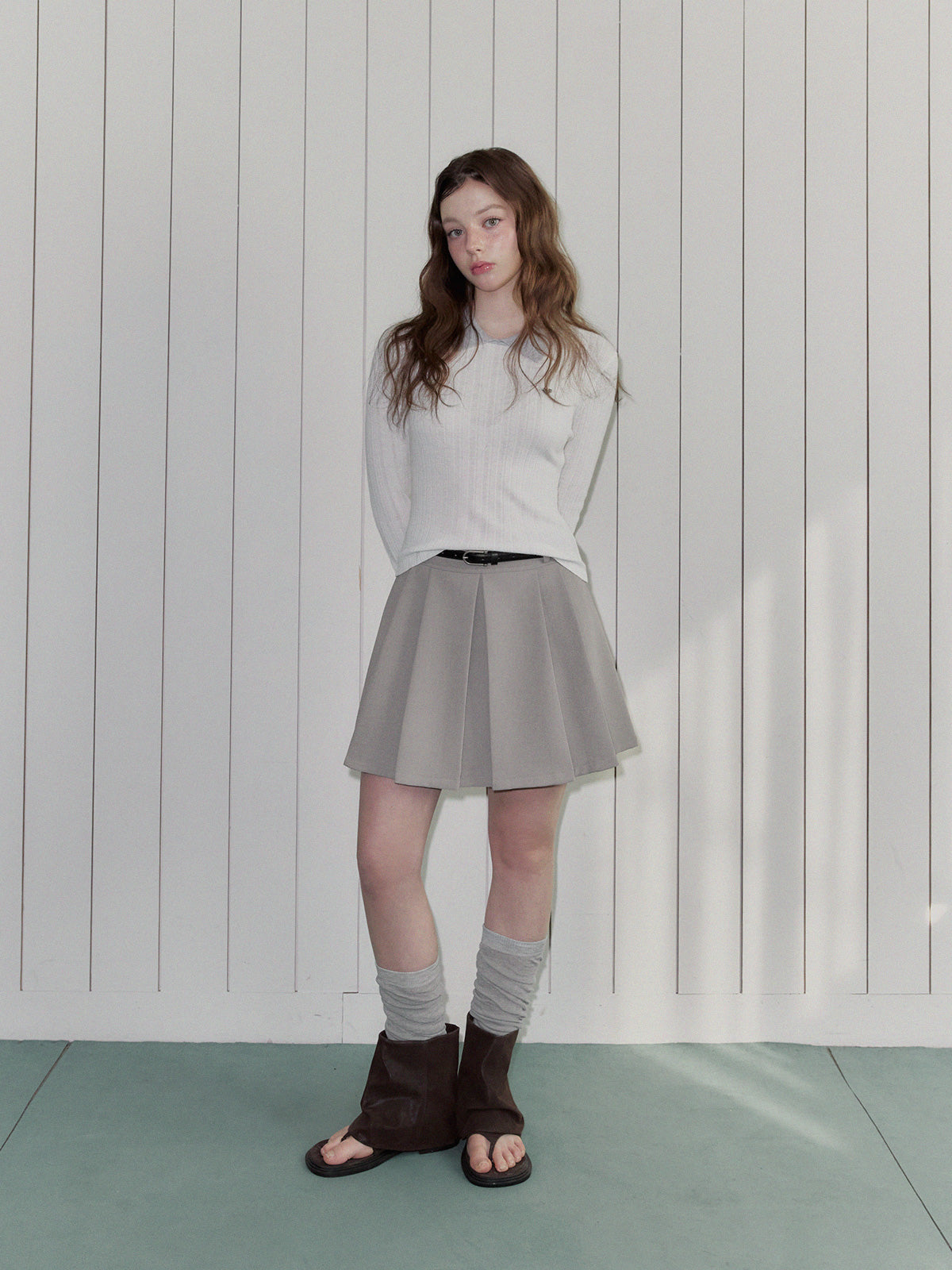 [TWEE] Groom Collar Contrast Long Sleeve Knit