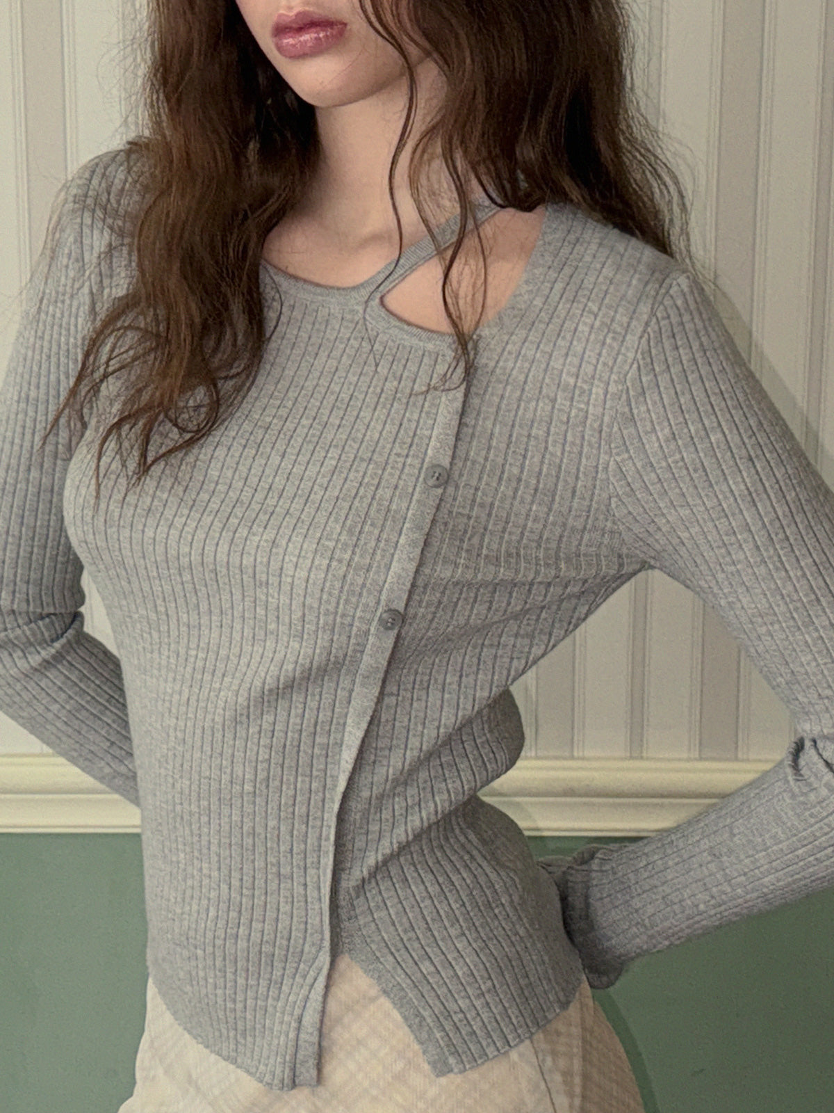 [TWEE] Marlon Asymmetrical Slit Button Long Sleeve Knit