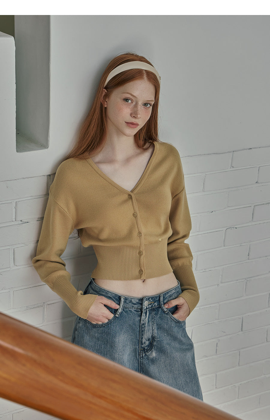【TWEE】Anu Lovely Basic V-Neck Cardigan