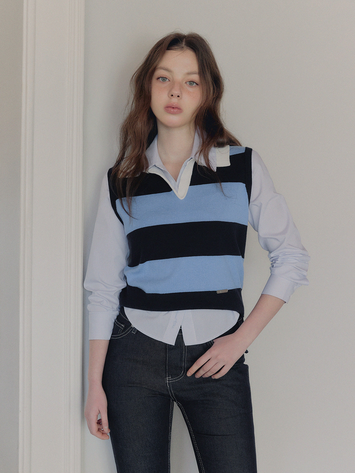 [TWEE] Curtin Collar Stripe Color-Block Sleeveless Knit