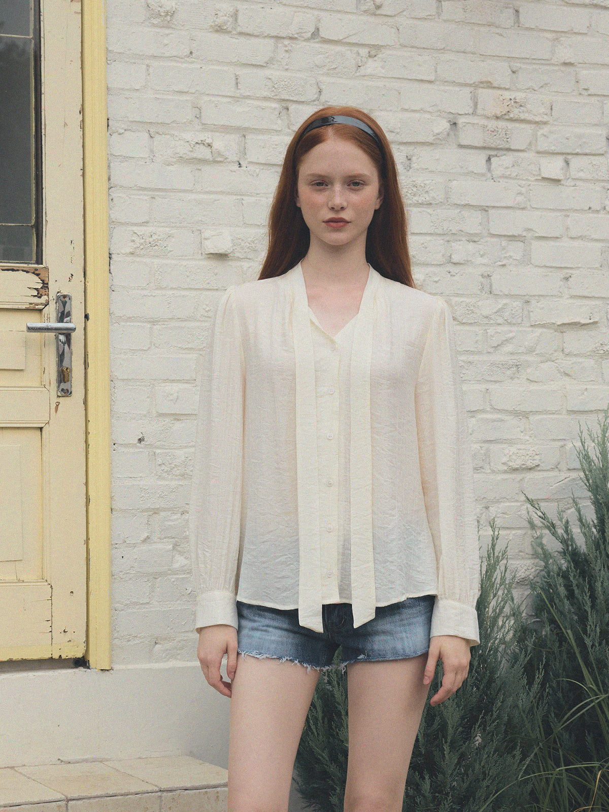 [TWEE] Neuden Tie Blouse