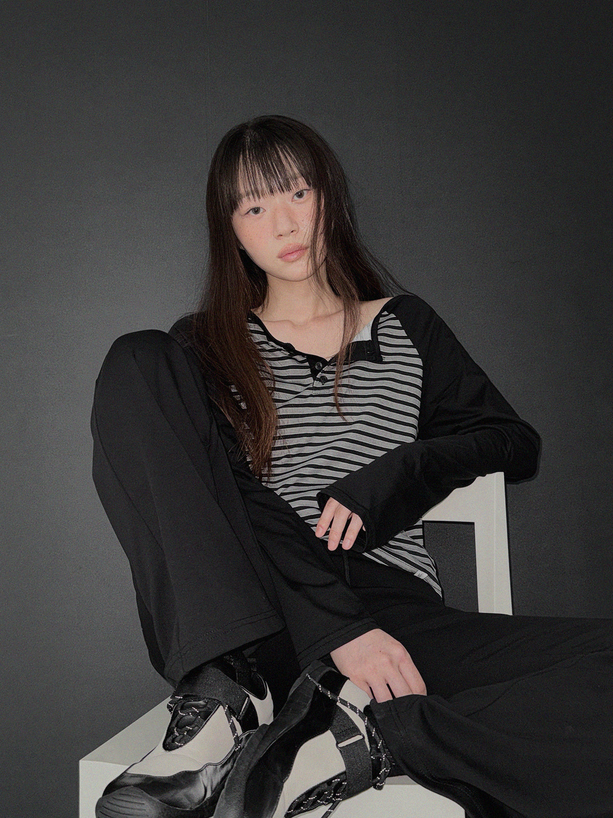 [TWEE] Mono button striped color-block long-sleeve T-shirt
