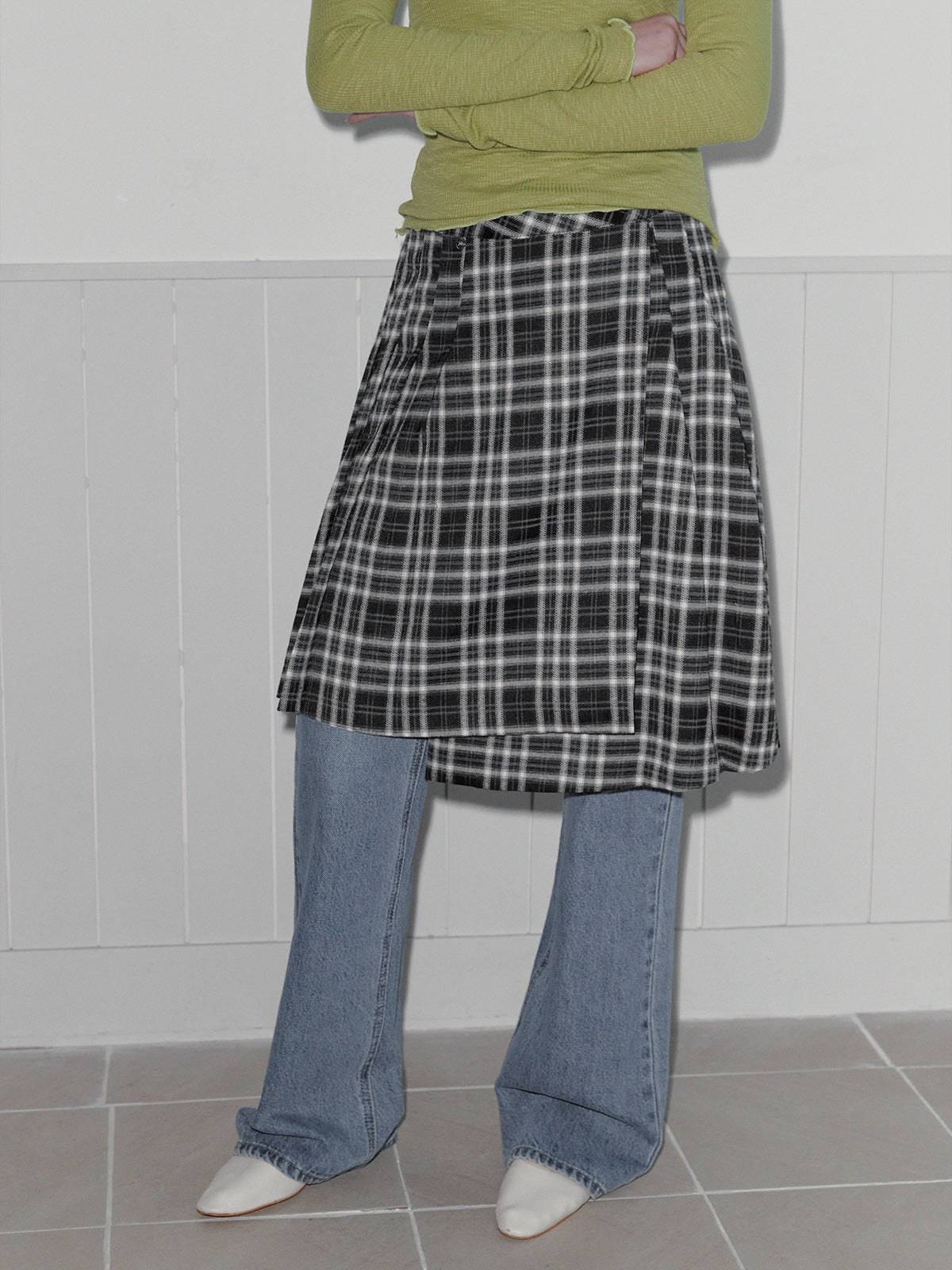 TWEE] Noha Check Pleated Midi Wrap Skirt