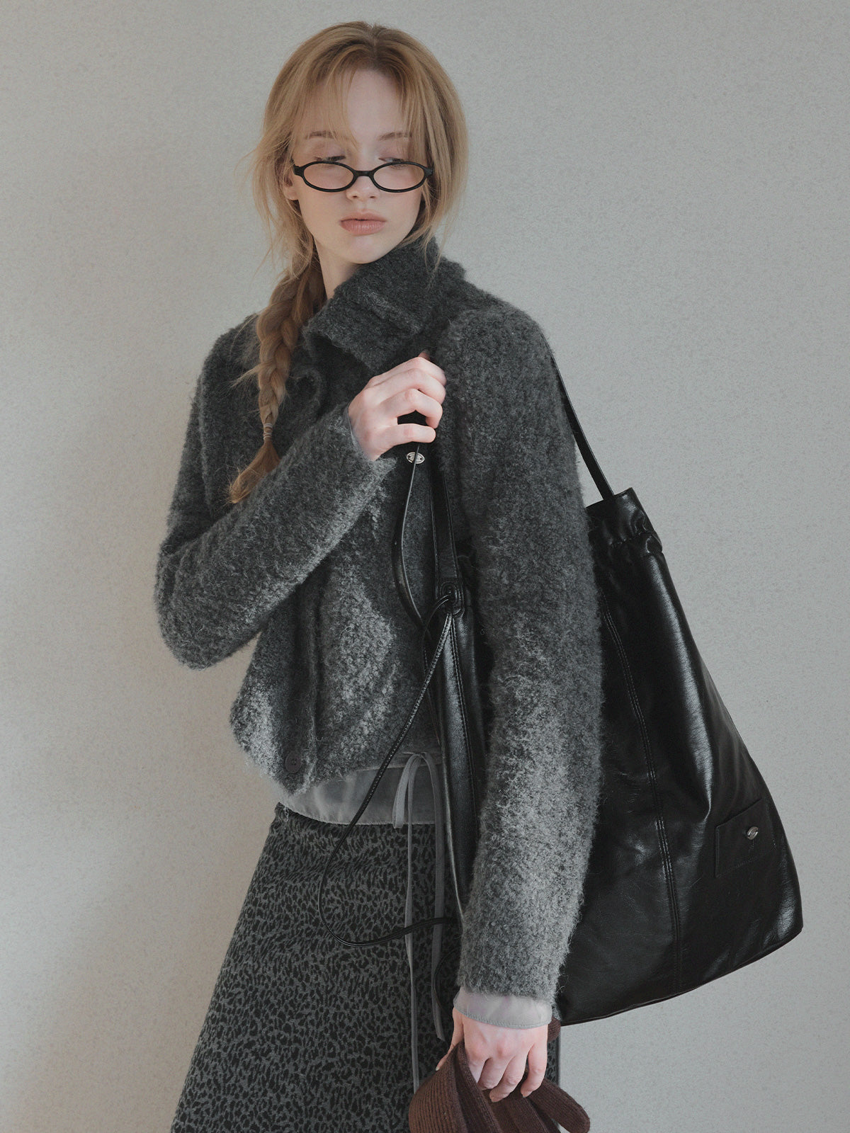 [TWEE] Cardigan in maglia a collo alto Qupit Boucle