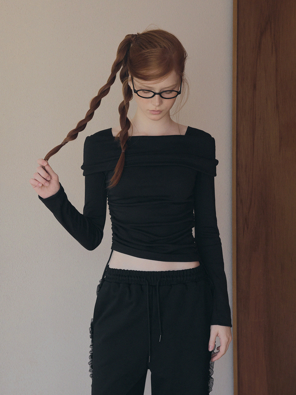 [TWEE] Dwin 2-Way Drape Strap Long Sleeve Tee