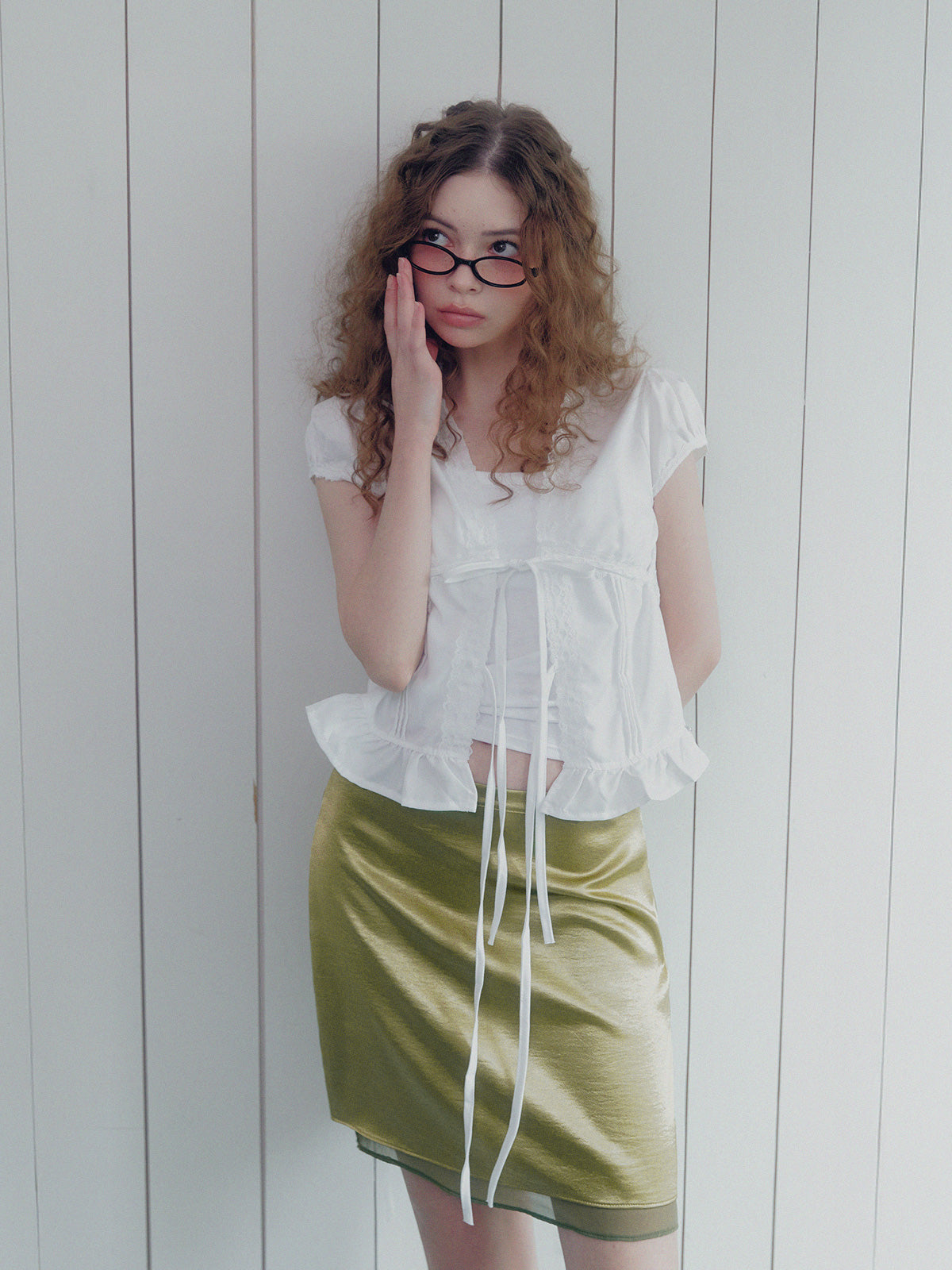 [TWEE] Kino satin frill strap short sleeve blouse
