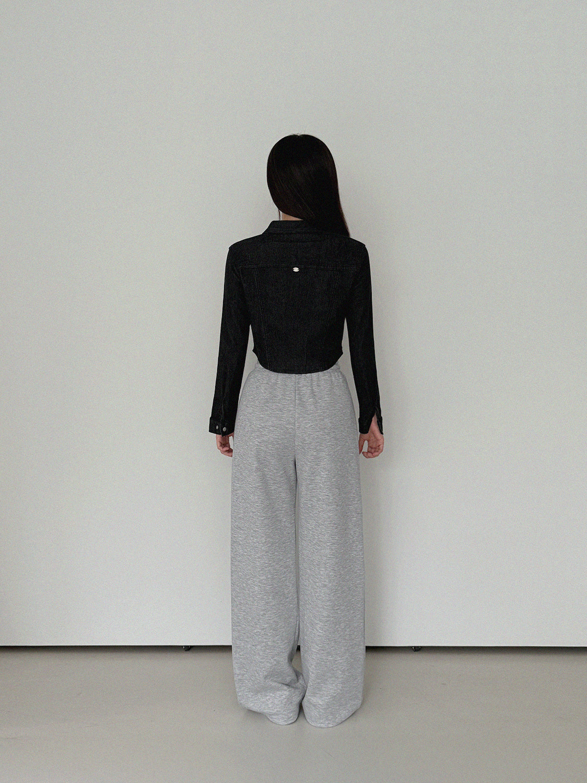 [TWEE] Mian Button Crop Denim Long-Sleeve Shirt