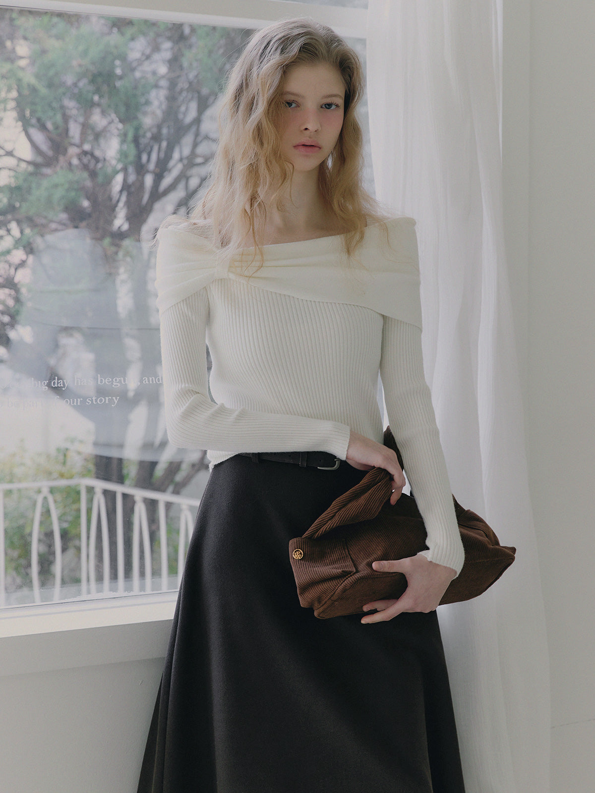 【TWEE】Maglia a coste Turing Ribbon Drape