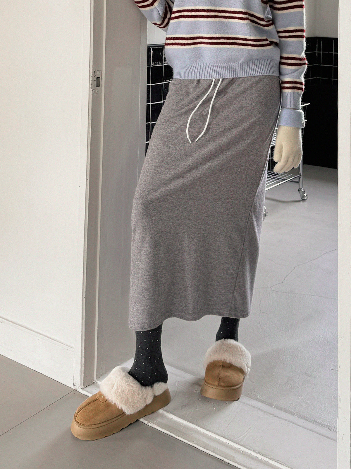 [TWEE] 엘루나 플리스 안감 밴딩 롱 스커트