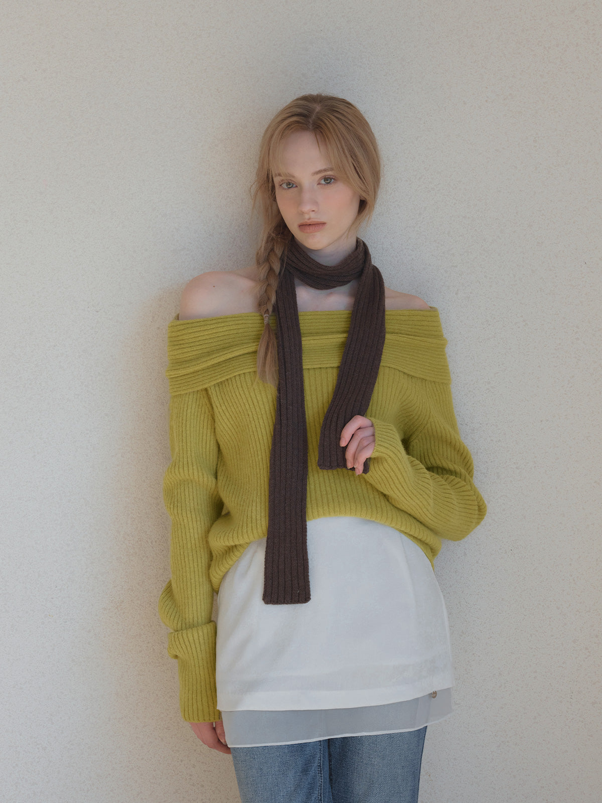 [TWEE] Maglia a coste Eldin con spalle scoperte