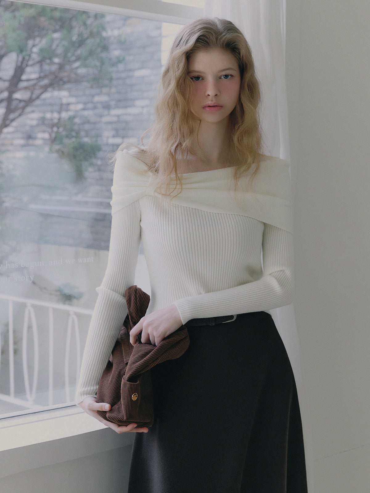 【TWEE】Maglia a coste Turing Ribbon Drape