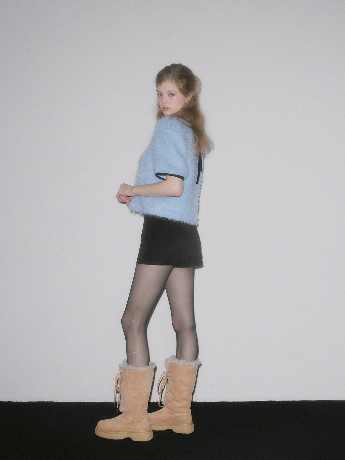 [TWEE] Moco boucle puff short-sleeve blouse